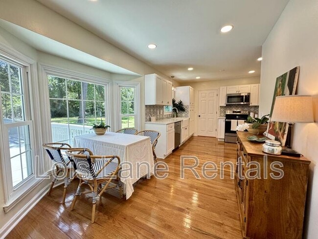 Building Photo - 978 Mooring Dr