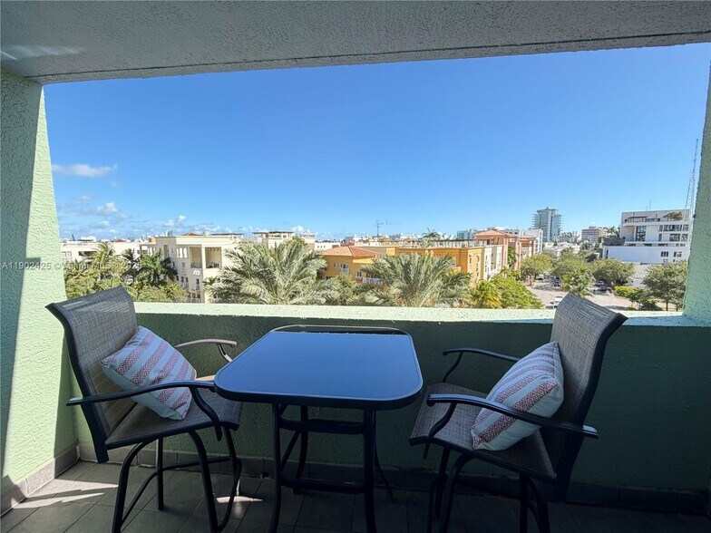 Primary Photo - 90 Alton Rd