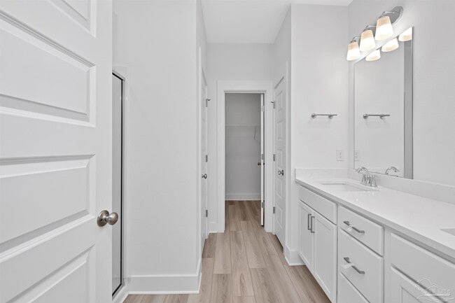 Building Photo - 6525 Paso Fino Dr