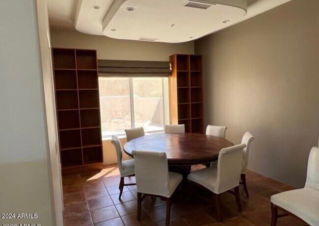 Building Photo - 5829 E Agave Pl