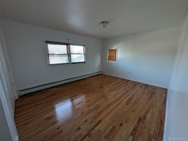 Building Photo - 20 Blauvelt Ave