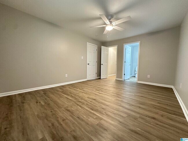 Building Photo - 436 McGinnis St