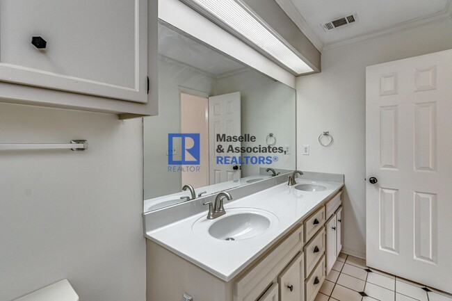 Building Photo - 3 Bed/2.5 Bath Home in Trace Ridge in Ridg...