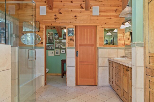 Building Photo - Winter Rental – $10,900/month (5/6-Month L...