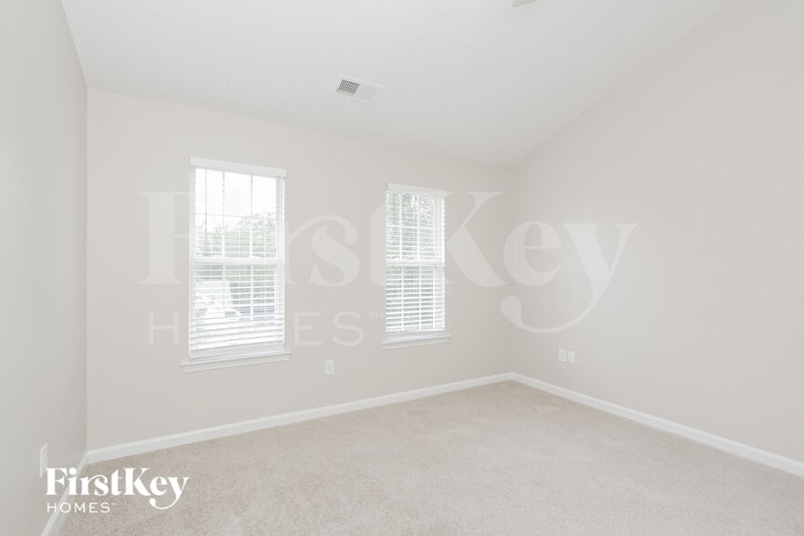 Building Photo - 184 Bradford Glyn Dr