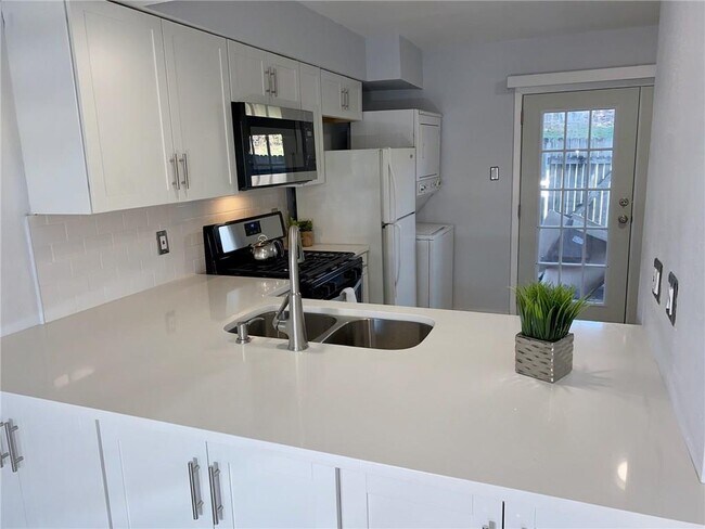 Building Photo - 3451 Willowrun Dr