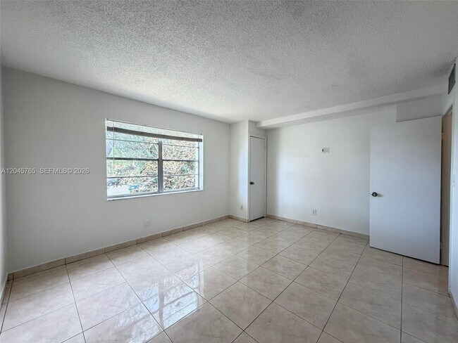 Building Photo - 8411 NW 8th St