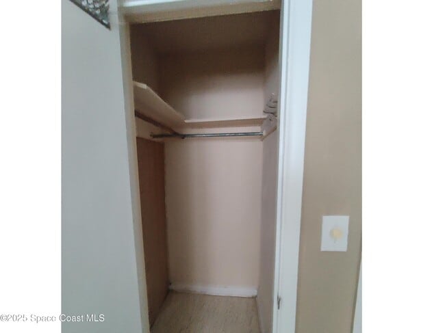Building Photo - 700 Lund Cir