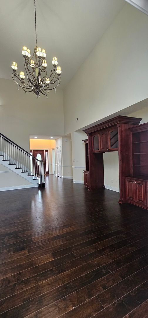 Building Photo - “Elegant 5-Bed Executive Home with Pool – ...