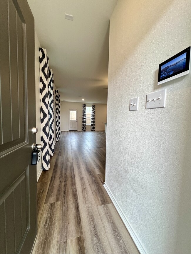 Building Photo - 14839 Vance Jackson Rd