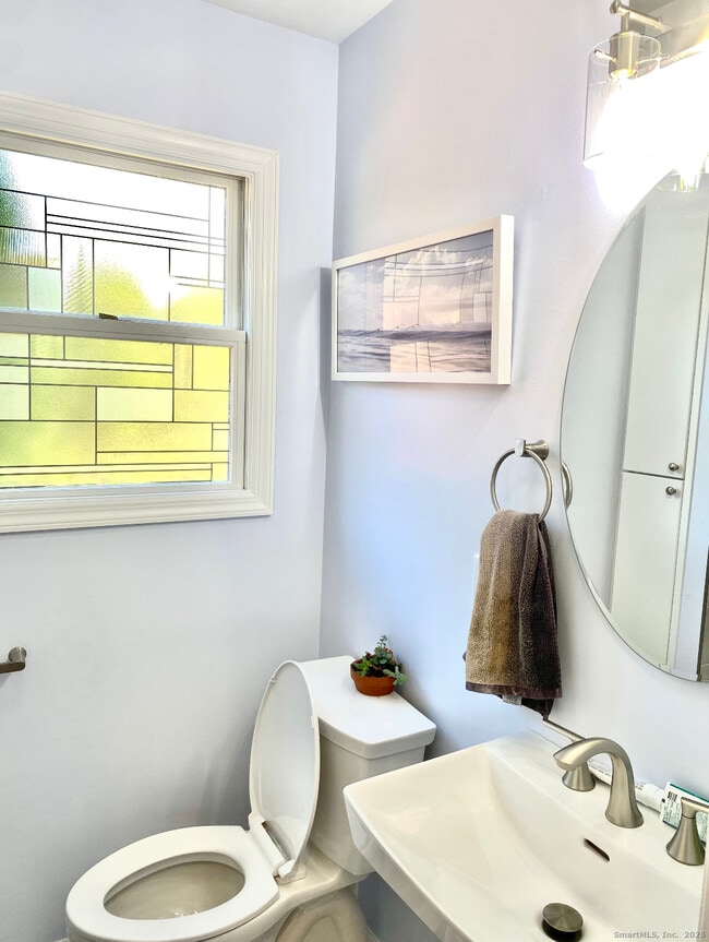 Building Photo - 37 Newfane Rd