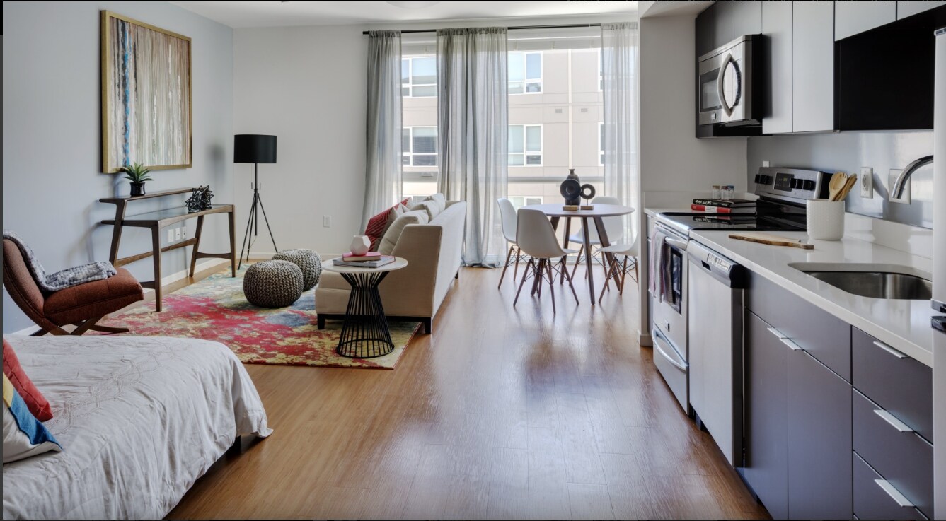 Building Photo - 75 Brainerd Rd