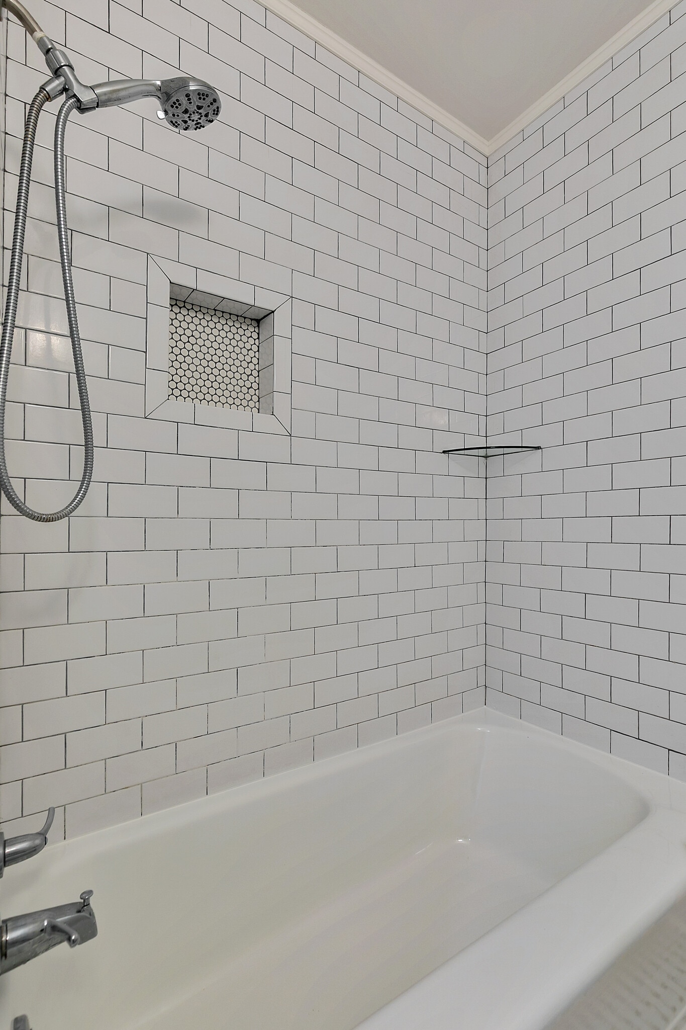 Building Photo - 2629 Dellrose Ave