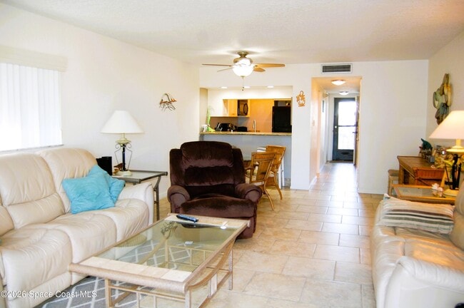 Building Photo - 5350 Ocean Beach Blvd