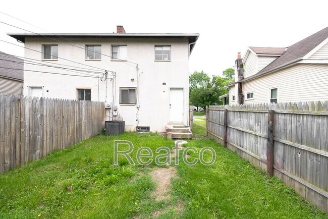 Building Photo - 2965 McGuffey Rd