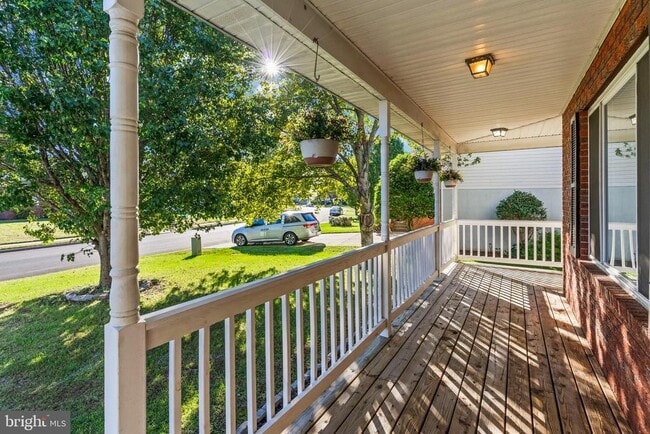 Building Photo - 22045 Clipper Dr