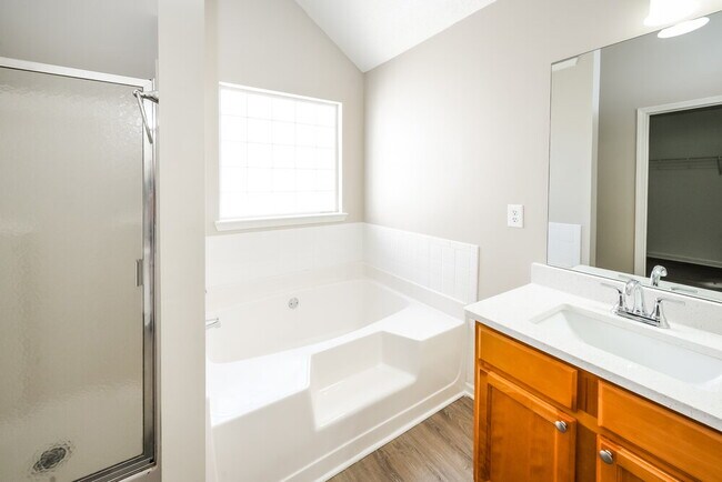 Building Photo - 1580 Potomac Ct
