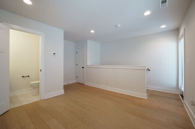 Building Photo - 608 Old Dominion Dr