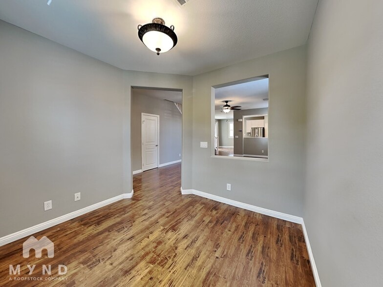 Building Photo - 10746 Bayview House Ave