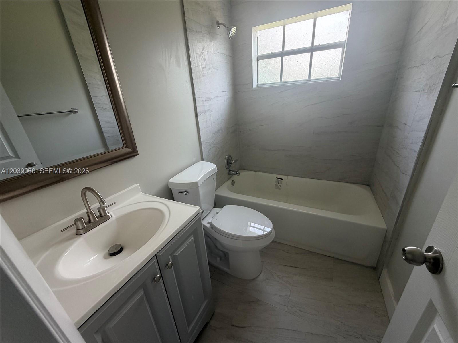 Building Photo - 6321 SW 20th Ct
