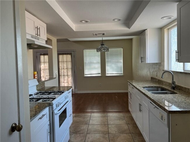 Building Photo - 515 Bonita Vista Dr