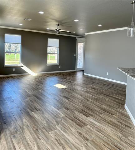 Building Photo - 3212 Windcrest Dr