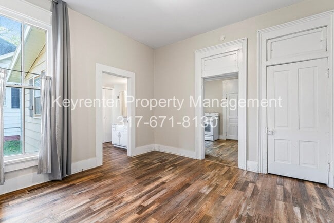 Building Photo - Charming 1 Bedroom near Noblesville High School and Downtown.