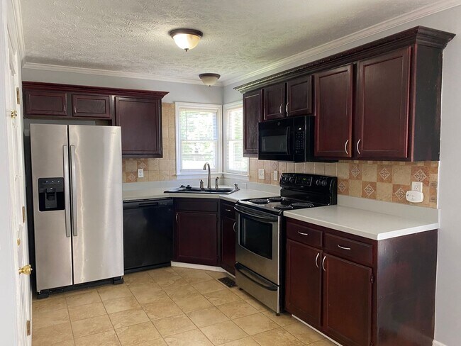 Building Photo - 1283 Exeter Ln