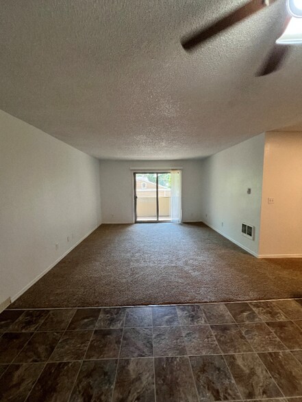 Building Photo - 17260 SW Heritage Ct