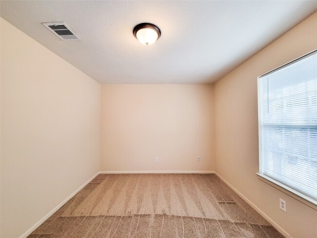 Building Photo - 19718 Byron Meadows Dr