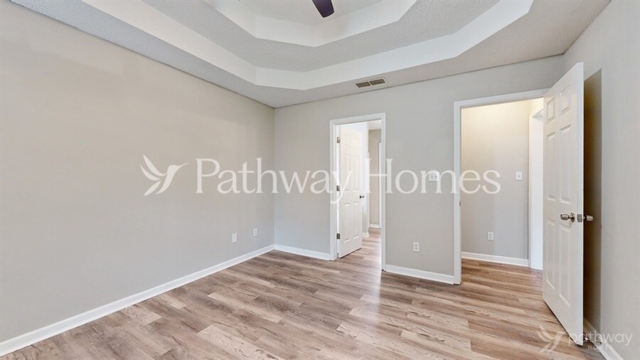 Building Photo - 10891 Knotty Pine Pl