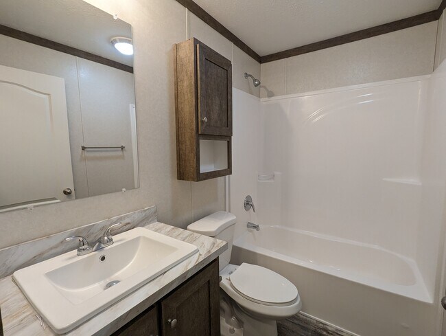 Building Photo - 368 Utah Ct