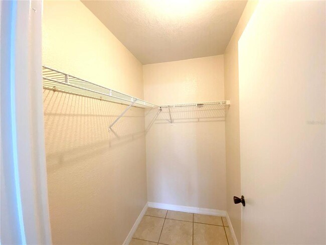 Building Photo - 10209 N Alafaya Trail