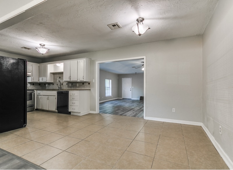 Building Photo - 1519 Rockridge Ct