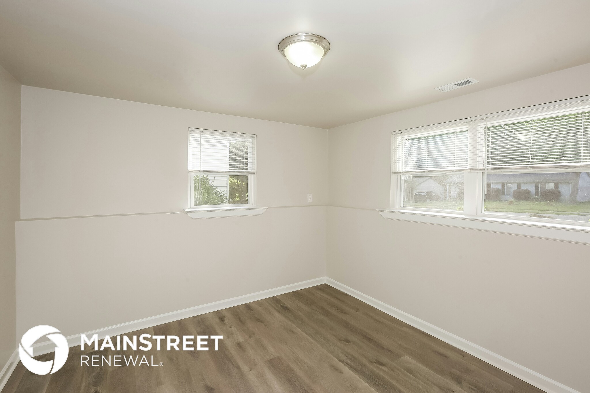 Building Photo - 5013 Split Oak Dr
