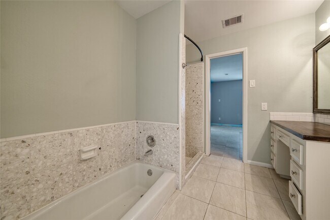 Building Photo - 10919 Villa Lea Ln