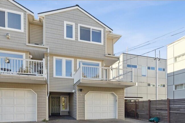 Primary Photo - 3 bedroom in Seattle WA 98103