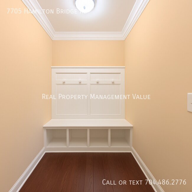 Building Photo - 7705 Hamilton Bridge Rd