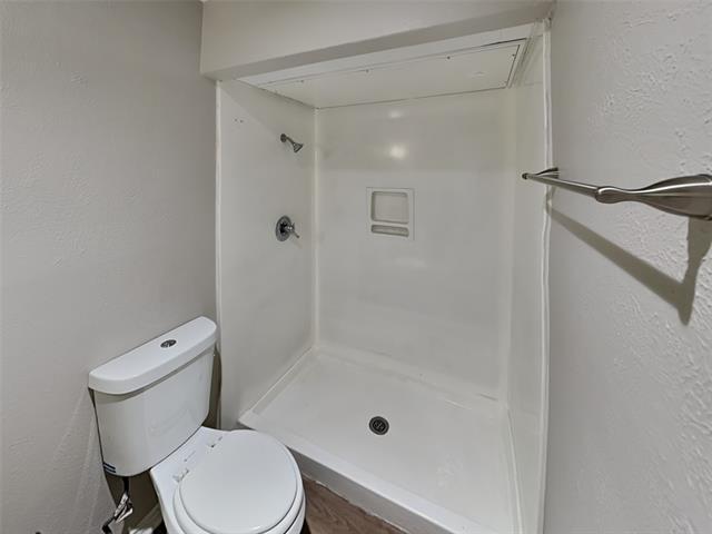 Building Photo - 2350 Honeycomb Ct