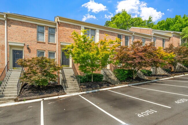 Building Photo - 4051 Heather Ct NW