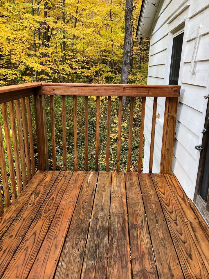 Porch - 235 Russia Rd