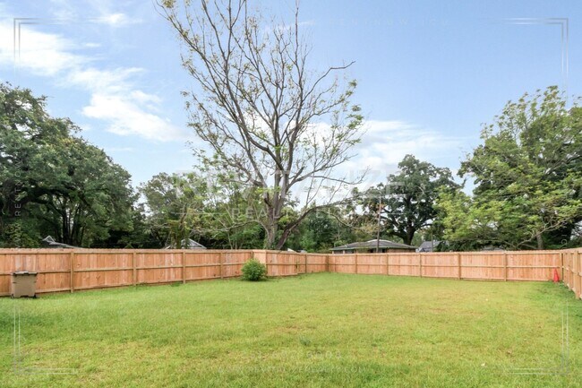 Building Photo - New Construction 3/2 Home in Heart of Mobile!