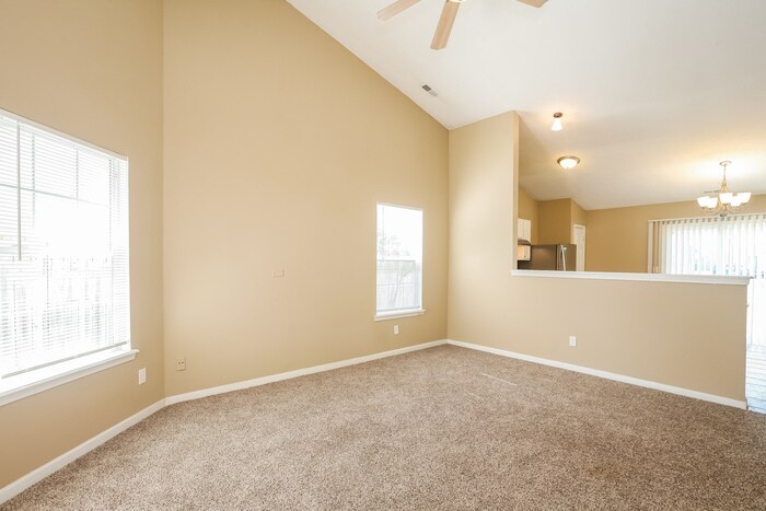 Building Photo - 7143 Moon Ct