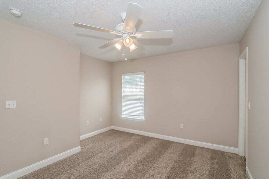 Building Photo - 1919 Raising Hill Dr