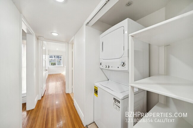 Building Photo - 112 S Detroit St