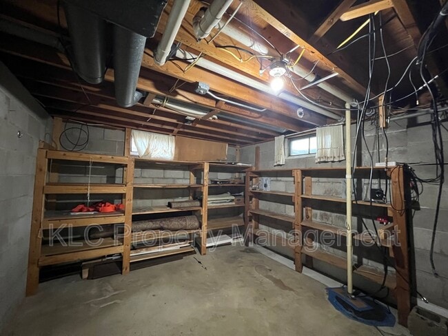 Building Photo - 255 Waukee Ave