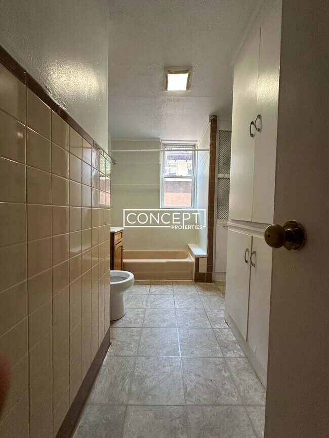 Building Photo - 1788 Beacon St