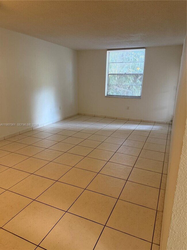 Building Photo - 5755 W 20th Ave