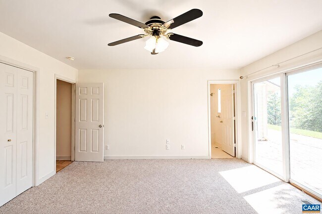 Building Photo - 360 Jeffers Dr