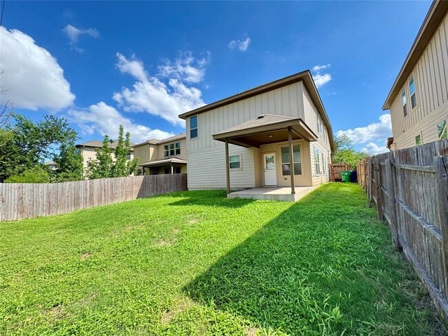 Building Photo - 4016 Kenter Crossing
